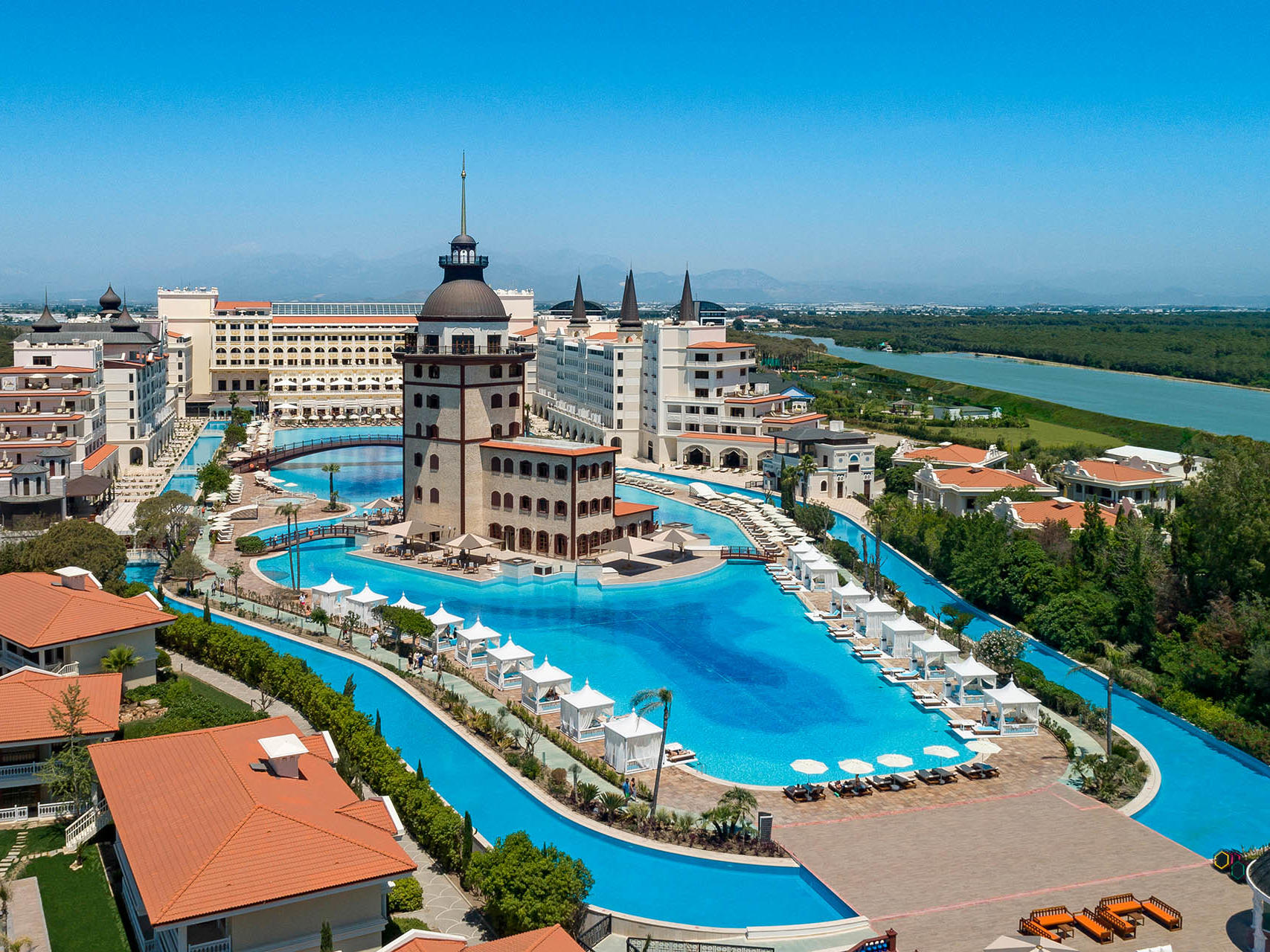 Titanic Mardan Palace Hotel***** – UAI