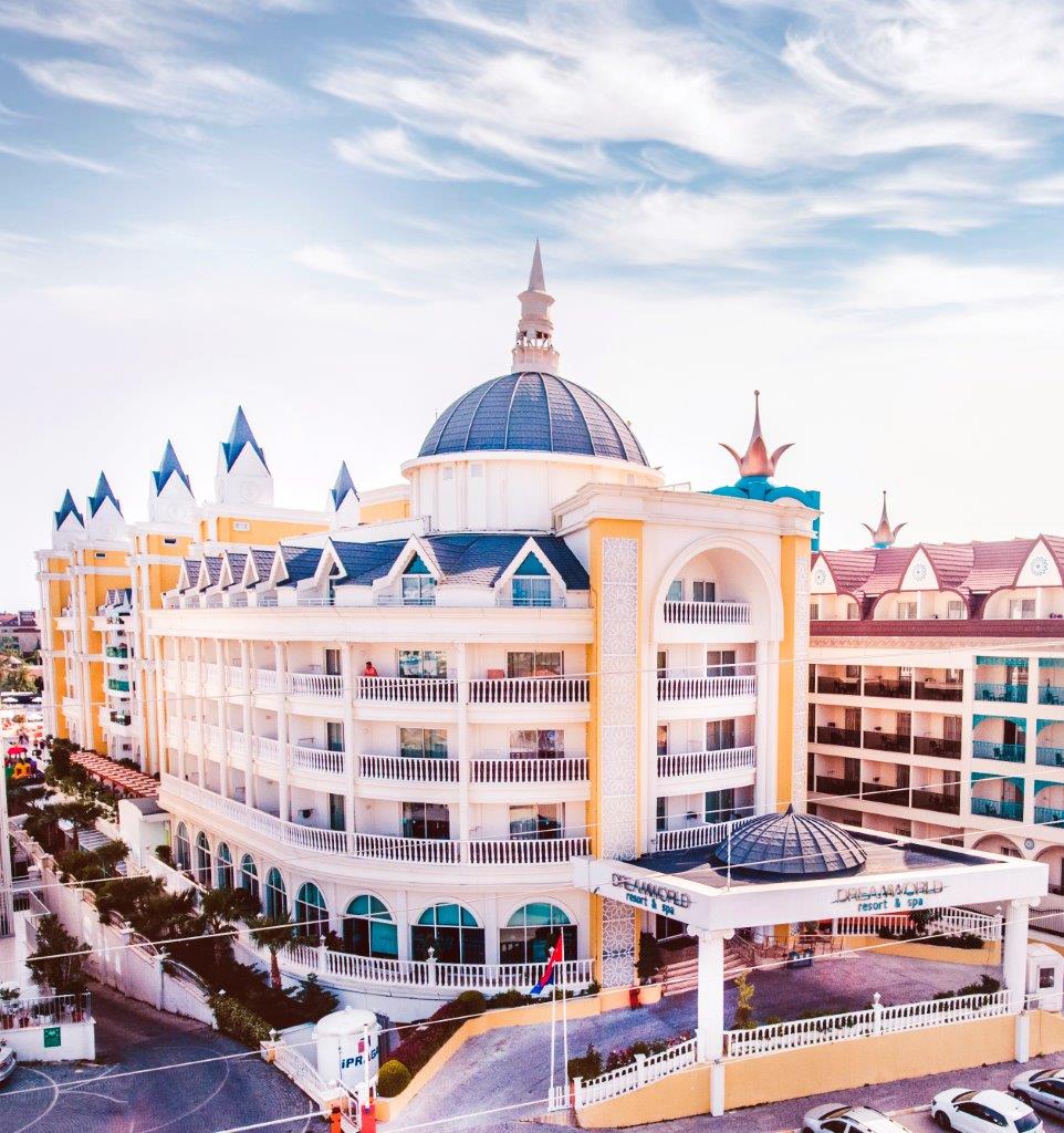 Dream World Resort Hotel***** – AI